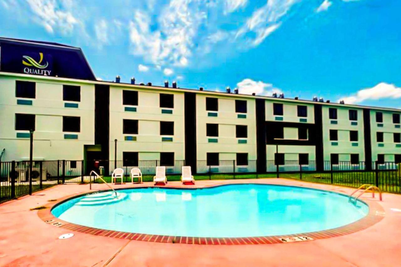 Quality Inn & Suites Lake Charles South מראה חיצוני תמונה