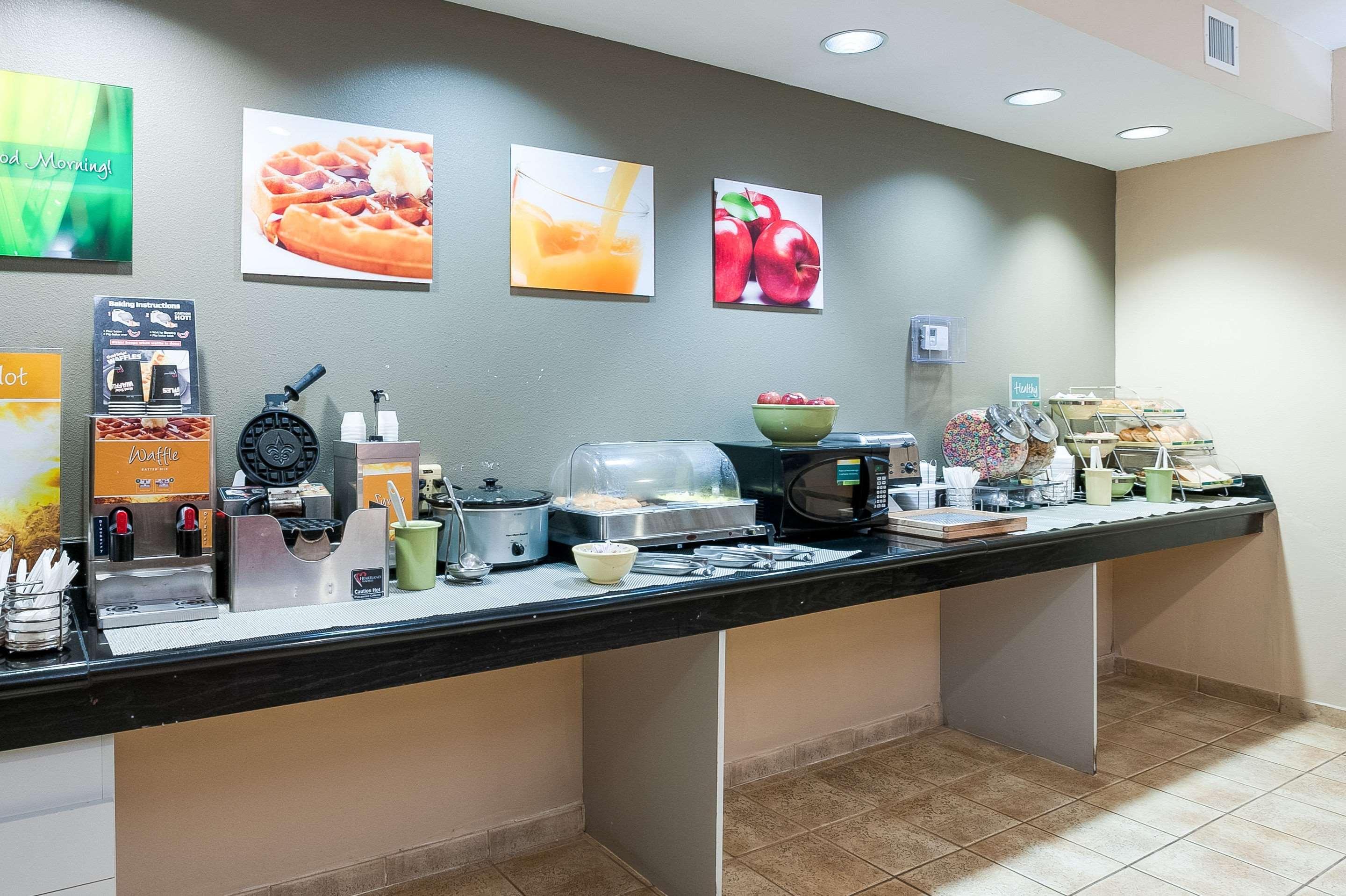 Quality Inn & Suites Lake Charles South מראה חיצוני תמונה