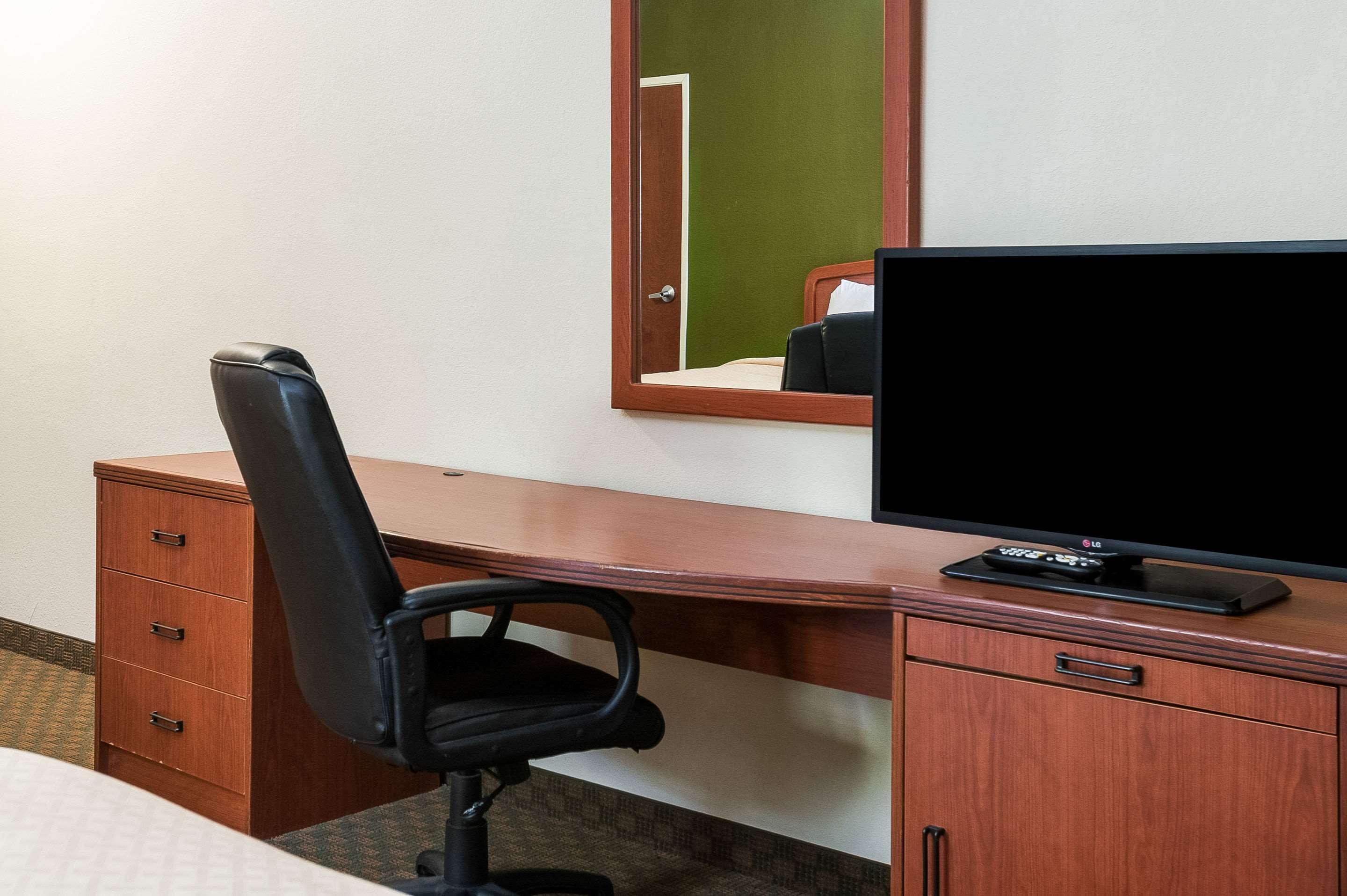 Quality Inn & Suites Lake Charles South מראה חיצוני תמונה
