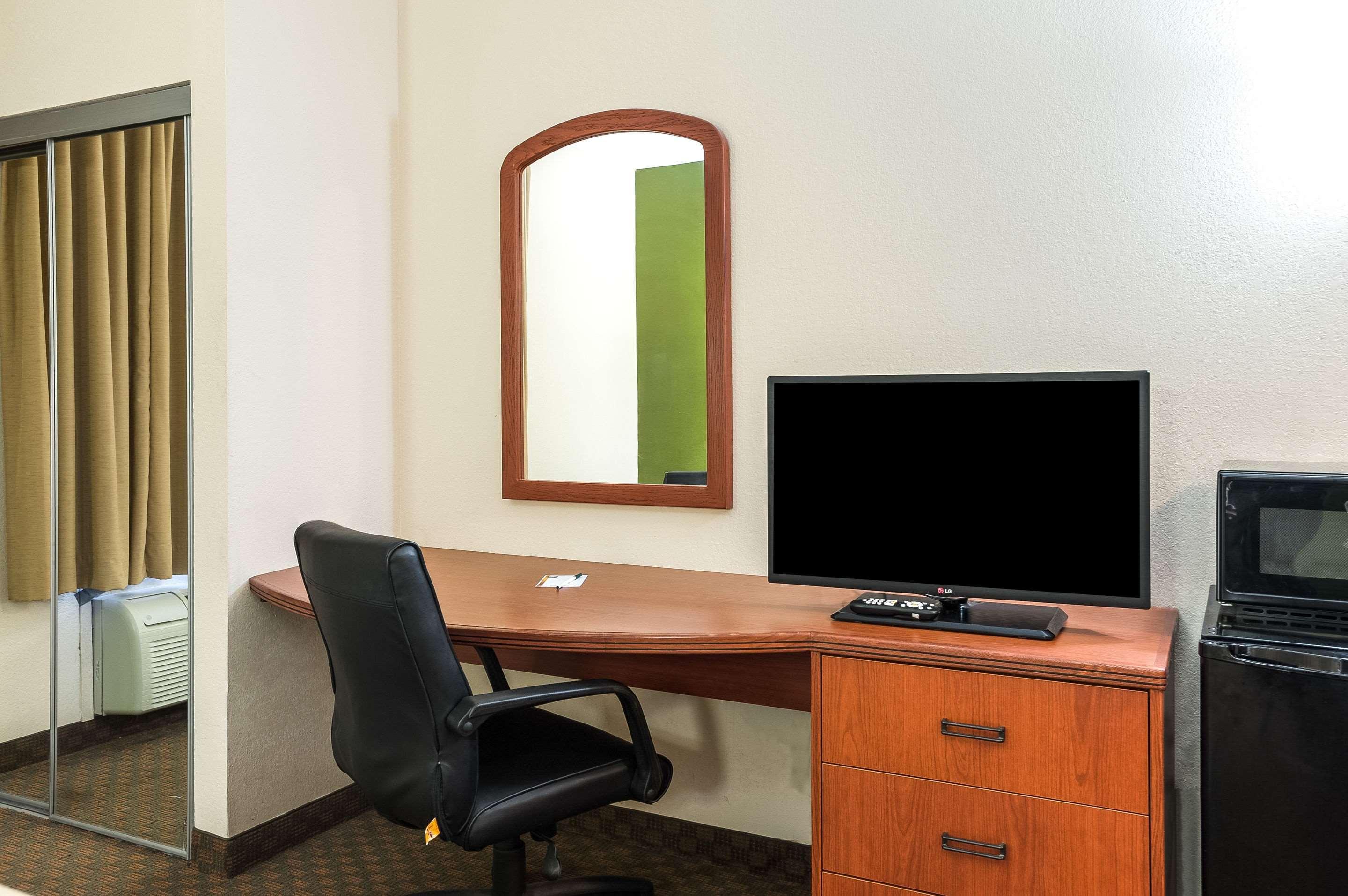 Quality Inn & Suites Lake Charles South מראה חיצוני תמונה