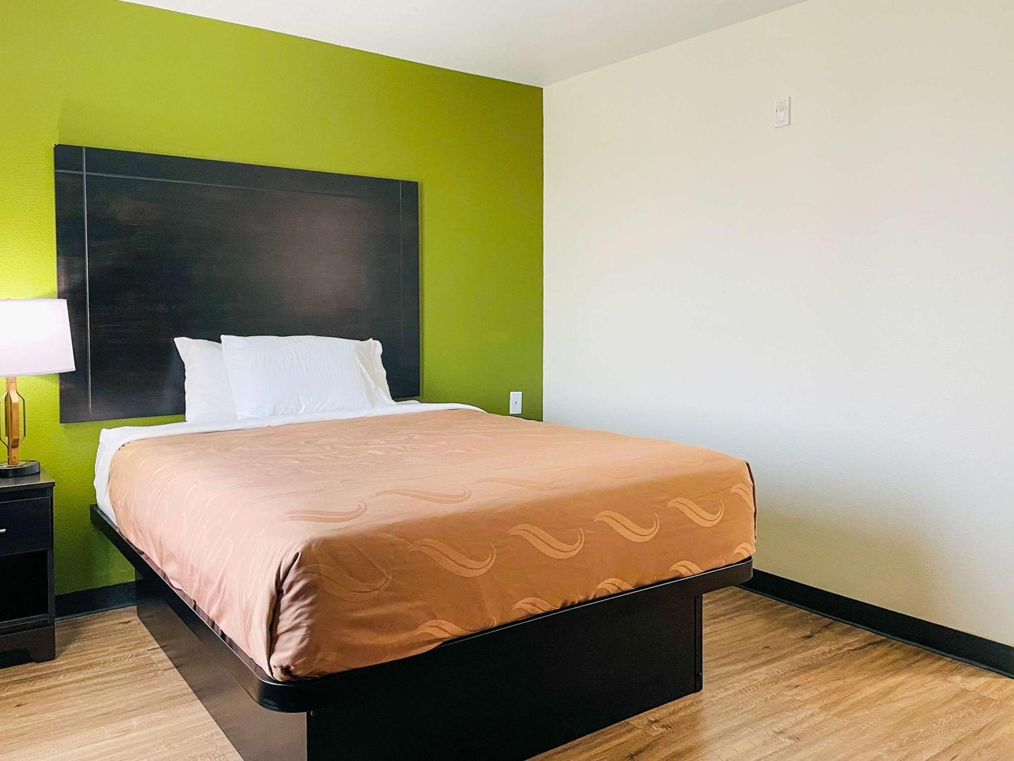 Quality Inn & Suites Lake Charles South מראה חיצוני תמונה