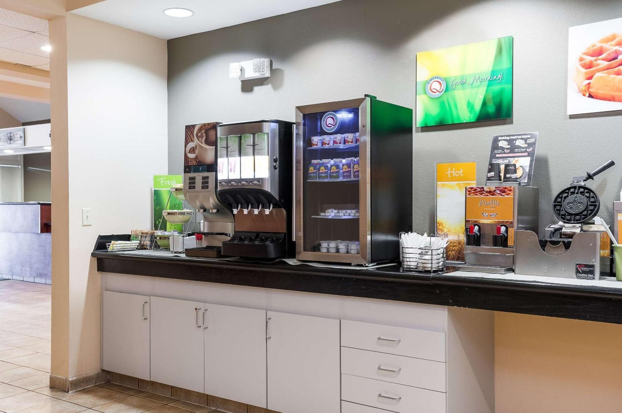 Quality Inn & Suites Lake Charles South מראה חיצוני תמונה