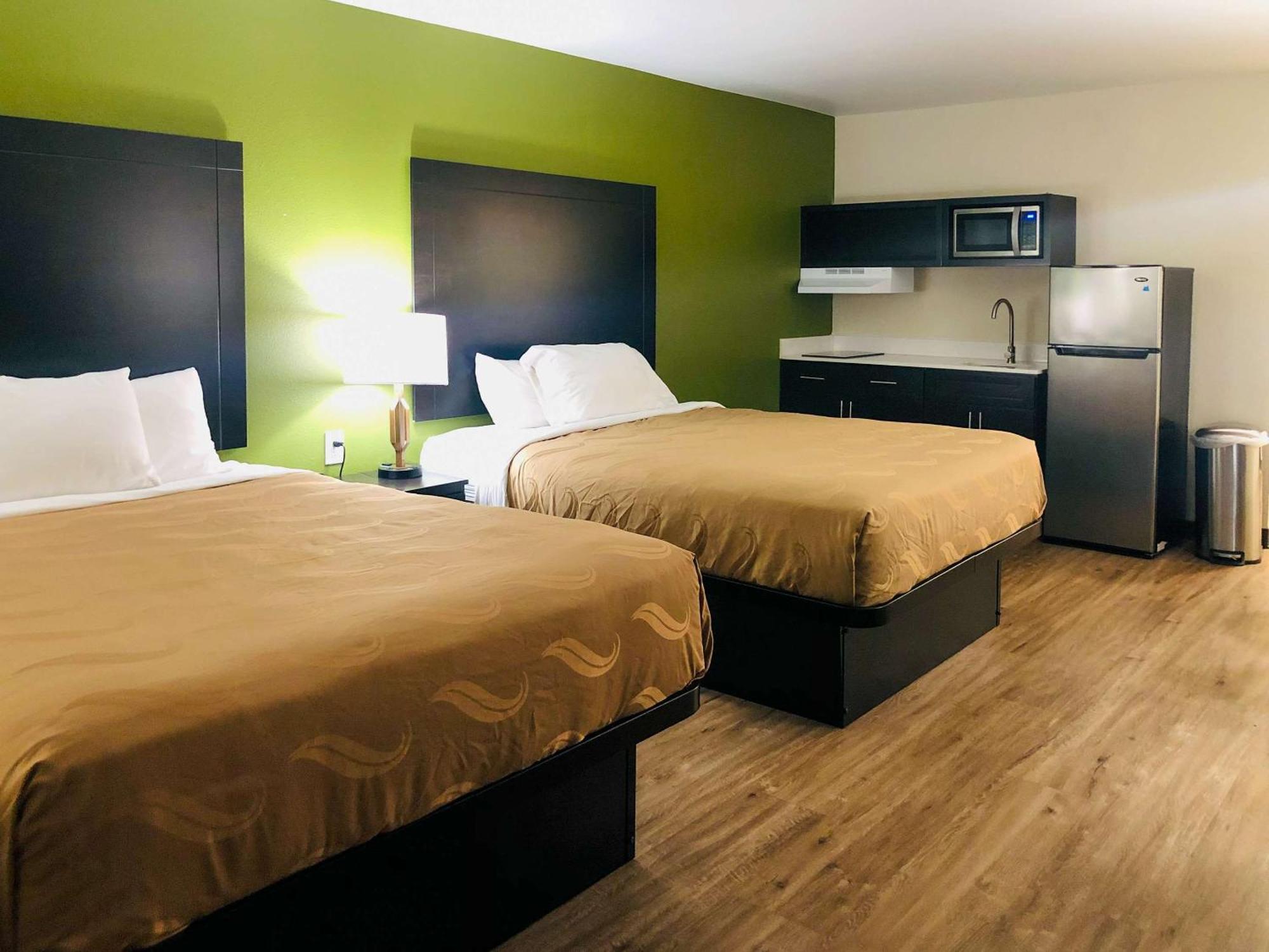 Quality Inn & Suites Lake Charles South מראה חיצוני תמונה
